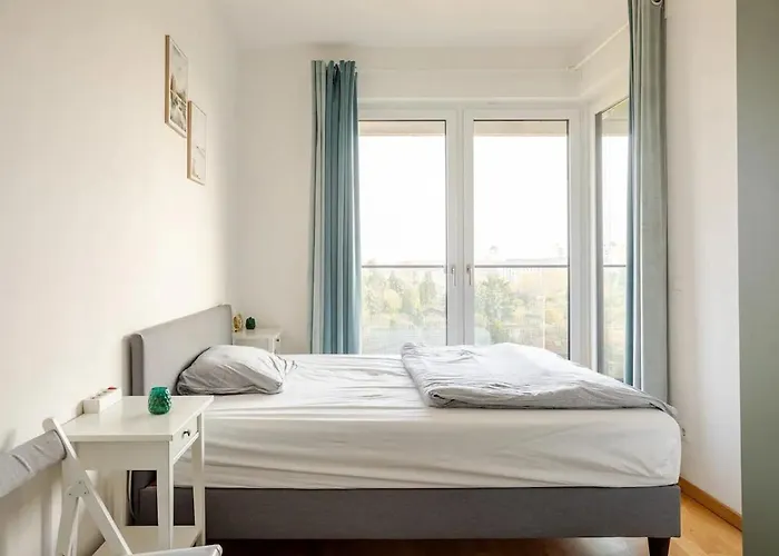 Lägenhet Hj 18 By Rockchair L Superhost Status L Super Flat, 2 Bedrooms 2 Bathrooms Balcony Elevator Welcomes You! Berlin