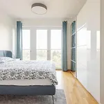 Hj 18 By Rockchair L Superhost Status L Super Flat, 2 Bedrooms 2 Bathrooms Balcony Elevator Welcomes You! برلين