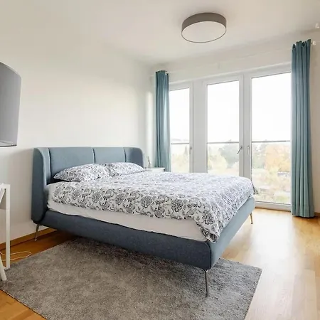 Hj 18 By Rockchair L Superhost Status L Super Flat, 2 Bedrooms 2 Bathrooms Balcony Elevator Welcomes You! Appartement