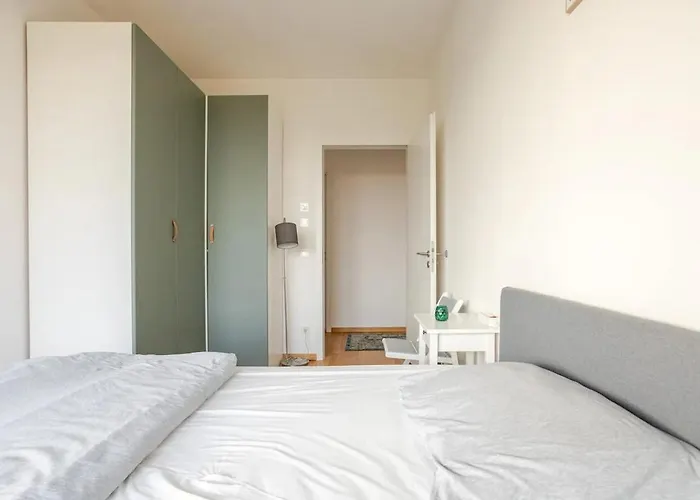 شقة Hj 18 By Rockchair L Superhost Status L Super Flat, 2 Bedrooms 2 Bathrooms Balcony Elevator Welcomes You!