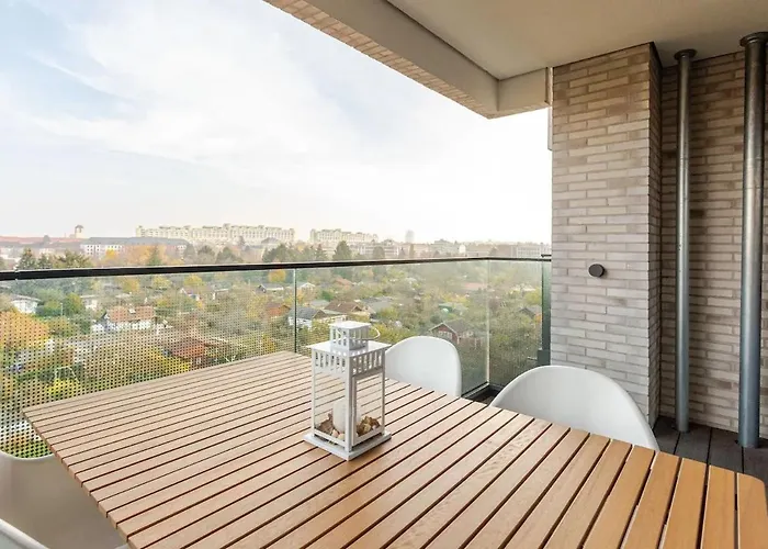 公寓 Hj 18 By Rockchair L Superhost Status L Super Flat, 2 Bedrooms 2 Bathrooms Balcony Elevator Welcomes You! *