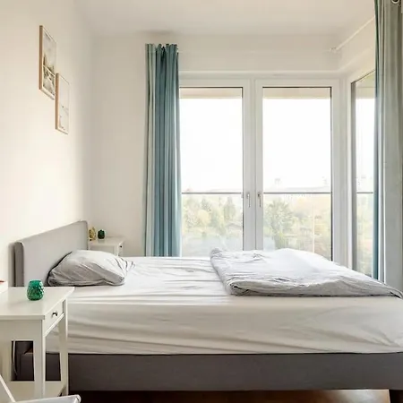 דירה Hj 18 By Rockchair L Superhost Status L Super Flat, 2 Bedrooms 2 Bathrooms Balcony Elevator Welcomes You! ברלין