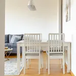 Apartman Hj 18 By Rockchair L Superhost Status L Super Flat, 2 Bedrooms 2 Bathrooms Balcony Elevator Welcomes You!